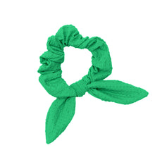 Carregar imagem no visualizador da galeria, Product Front: Rio De Sol Xuxinha (Acessório De Cabelo) Dots-Tambourine Scrunchie