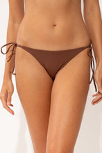 Carregar imagem no visualizador da galeria, Gallery: Wednesday In Hawaii By Rio De Sol Calcinha Bottom Coco Kaleia-Comfy