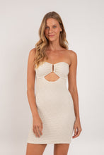 Carregar imagem no visualizador da galeria, Model Front: Rio De Sol Mini Dress Brisa-Offwhite Sara Dress