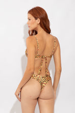 Carregar imagem no visualizador da galeria, Model Back: Rio De Sol Soutien Top Yellow-Feline Zaya