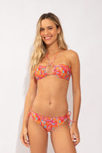 Carregar imagem no visualizador da galeria, Model Front: Rio De Sol Soutien Top Rio-Pop Tayra