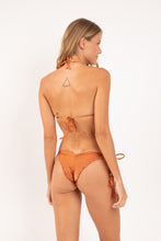 Carregar imagem no visualizador da galeria, Model Back: Rio De Sol Set Set Shimmer-Nocciola Frufru