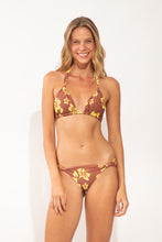 Carregar imagem no visualizador da galeria, Model Front: Wednesday In Hawaii By Rio De Sol Calcinha Bottom Pua-Coco-Lilikoi Mel