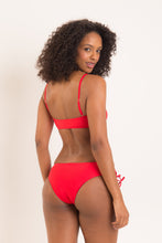 Carregar imagem no visualizador da galeria, Model Back: Rio De Sol Calcinha Bottom Rouge Madrid