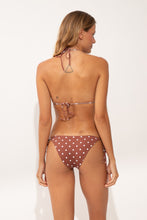 Carregar imagem no visualizador da galeria, Model Back: Rio De Sol Calcinha Bottom Kiko-Coco Kaleia-Comfy