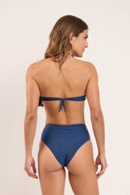 Carregar imagem no visualizador da galeria, Model Back: Rio De Sol Calcinha Bottom Navy Hotpants