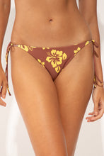 Carregar imagem no visualizador da galeria, Gallery: Rio De Sol Calcinha Bottom Pua-Coco-Lilikoi Kaleia