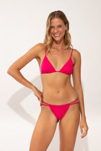 Carregar imagem no visualizador da galeria, Model Front: Rio De Sol Soutien Top Guava Ana