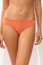 Carregar imagem no visualizador da galeria, Gallery: Rio De Sol Calcinha Bottom Sand-Argila Essential-Comfy
