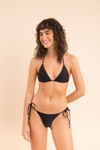 Carregar imagem no visualizador da galeria, Model Front: Rio De Sol Calcinha Bottom Shimmer-Black Cheeky-Tie
