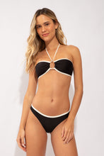 Carregar imagem no visualizador da galeria, Model Front: Rio De Sol Calcinha Bottom Bold-Black Nice-Vies

