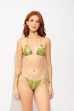 Carregar imagem no visualizador da galeria, Model Front: Rio De Sol Calcinha Bottom Kloa Ibiza-Comfy
