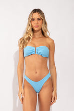 Carregar imagem no visualizador da galeria, Model Front: Rio De Sol Soutien Top Waffle-Paradiso Sara
