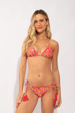 Carregar imagem no visualizador da galeria, Model Front: Rio De Sol Soutien Top Rio-Pop Frufru
