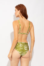 Carregar imagem no visualizador da galeria, Model Back: Rio De Sol Calcinha Bottom Kloa Amy

