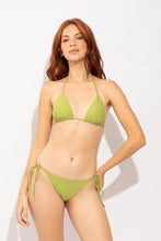 Carregar imagem no visualizador da galeria, Model Front: Rio De Sol Calcinha Bottom Fluity-Cardamomo Ibiza-Comfy

