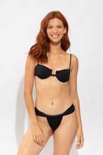 Carregar imagem no visualizador da galeria, Model Front: Rio De Sol Soutien Top Solar-Black Juliette
