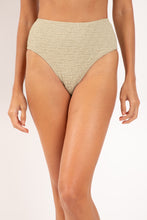 Carregar imagem no visualizador da galeria, Bottom Brisa-Pistache Hotpants
