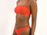 Carregar e reproduzir vídeo no visualizador da galeria, Top Rouge Bandeau-Reto

