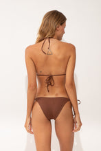 Carregar imagem no visualizador da galeria, Model Back: Rio De Sol Calcinha Bottom Coco Kaleia-Comfy
