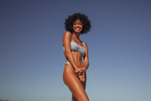 Carregar imagem no visualizador da galeria, Image 13: Rio De Sol Calcinha Bottom Drift-Cianita Eden
