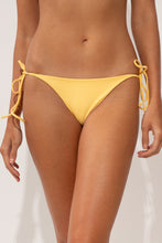 Carregar imagem no visualizador da galeria, Gallery: Rio De Sol Calcinha Bottom Lilikoi Kaleia
