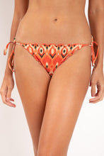 Carregar imagem no visualizador da galeria, Gallery: Rio De Sol Calcinha Bottom Maracai Frufru
