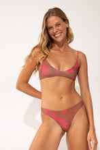 Carregar imagem no visualizador da galeria, Image 07: Rio De Sol Calcinha Bottom Pua-Coco-Guava Sunset
