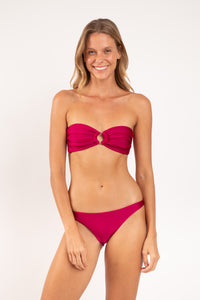 Model Front: Rio De Sol Calcinha Bottom Shimmer-Desejo Leblon