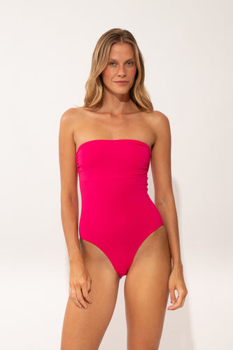 Model Front: Rio De Sol Maiô Guava Aloha